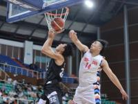 开云体育中国-巴西篮球联赛再掀热潮，球员们为荣誉拼搏的简单介绍