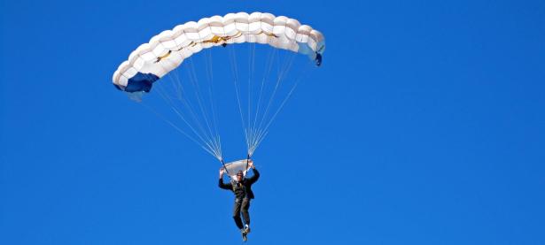 开云体育-逆转之夜，中国队绝境翻盘泰国，安赛龙展现王者风范