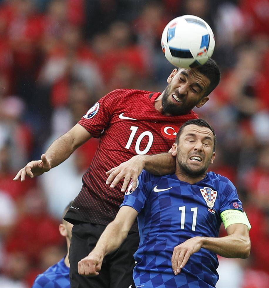 土耳其与荷兰对阵:欧预赛五连胜对决 土耳其与荷兰对阵:欧预赛五连胜对决