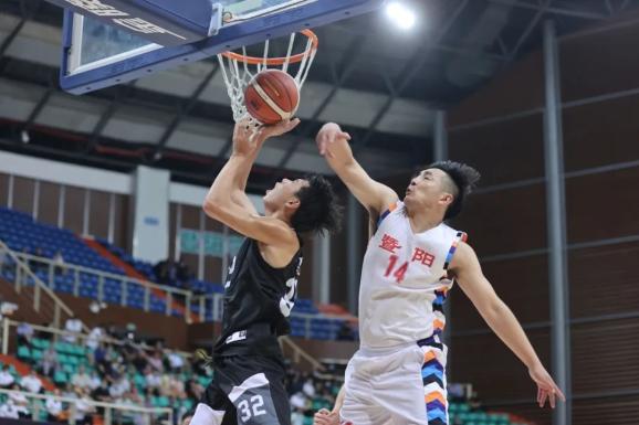 巴西篮球联赛再掀热潮,球员们为荣誉拼搏的简单介绍 巴西篮球联赛再掀热潮,球员们为荣誉拼搏的简单介绍