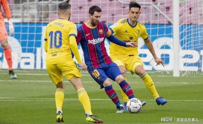 关于皇家社会遭遇平局,积分榜位置下滑的信息 关于皇家社会遭遇平局,积分榜位置下滑的信息