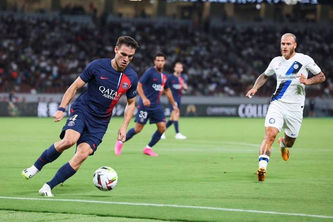 里昂战胜巴黎FC,取得重要胜利 里昂战胜巴黎FC,取得重要胜利