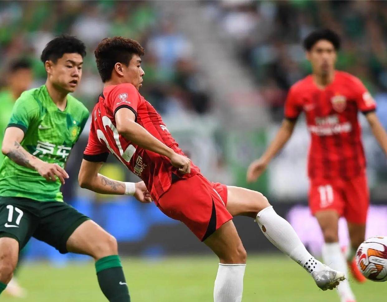 北京中赫国安客场击败深圳佳兆业，雄心勃勃的简单介绍