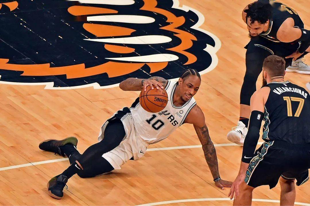 日本男篮绝杀灰熊,萨姆·米切尔绝境逆转的简单介绍 日本男篮绝杀灰熊,萨姆·米切尔绝境逆转的简单介绍