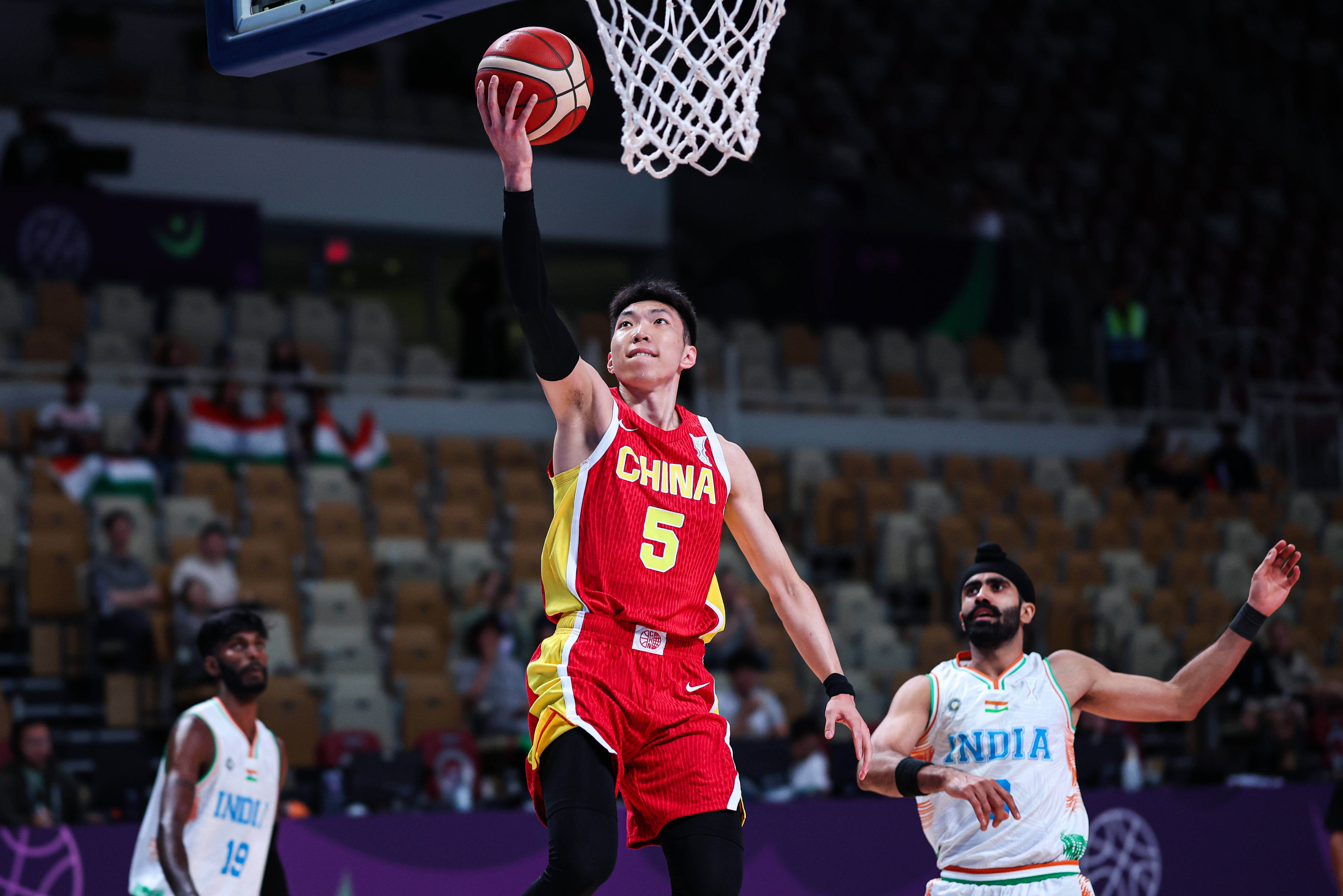 中国队翻盘印度队，桃田贤斗带队取胜