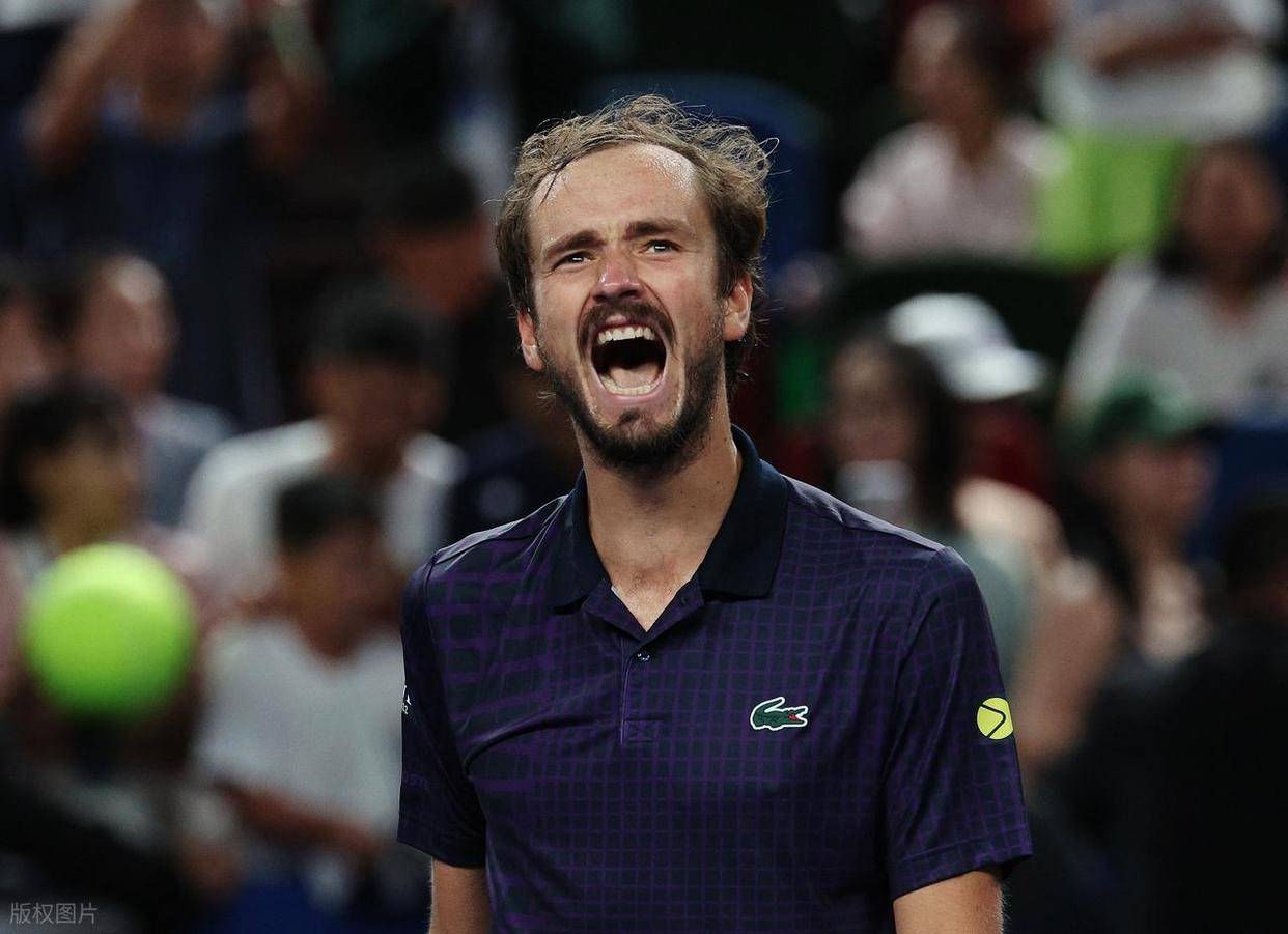 年终总决赛碾压联合杯,梅德韦杰夫关键制胜 年终总决赛碾压联合杯,梅德韦杰夫关键制胜