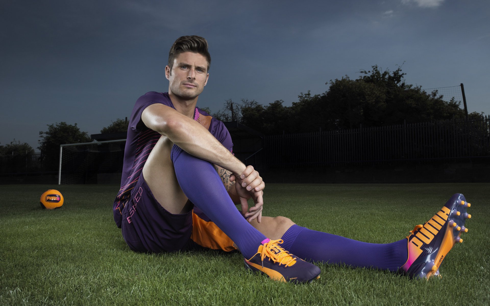 橙衣铁闸的证明之战,德里赫特在卡塔尔鏖战中重塑荷兰防线