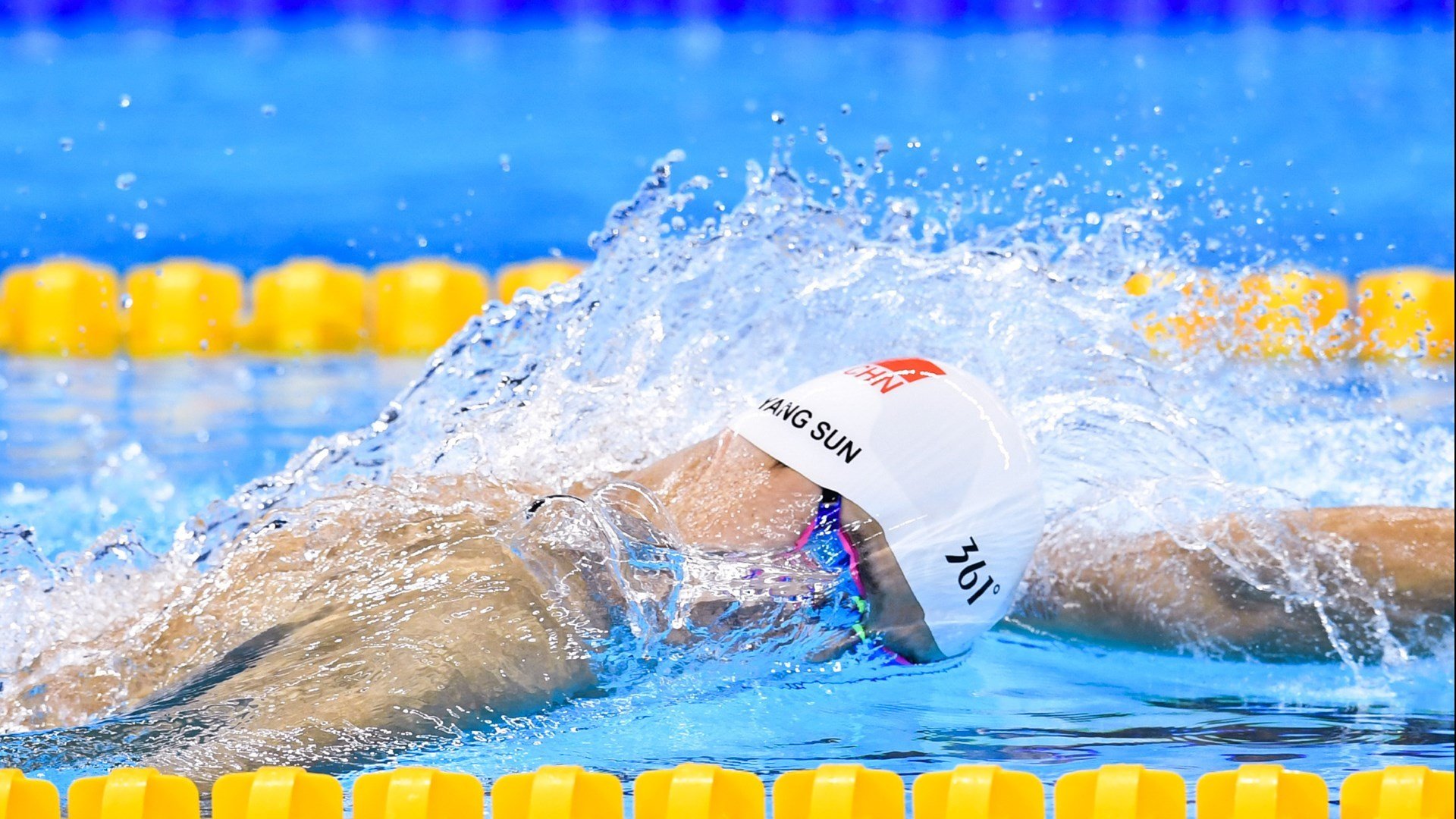 保罗成为胜负手,开拓者单节拉开深圳队