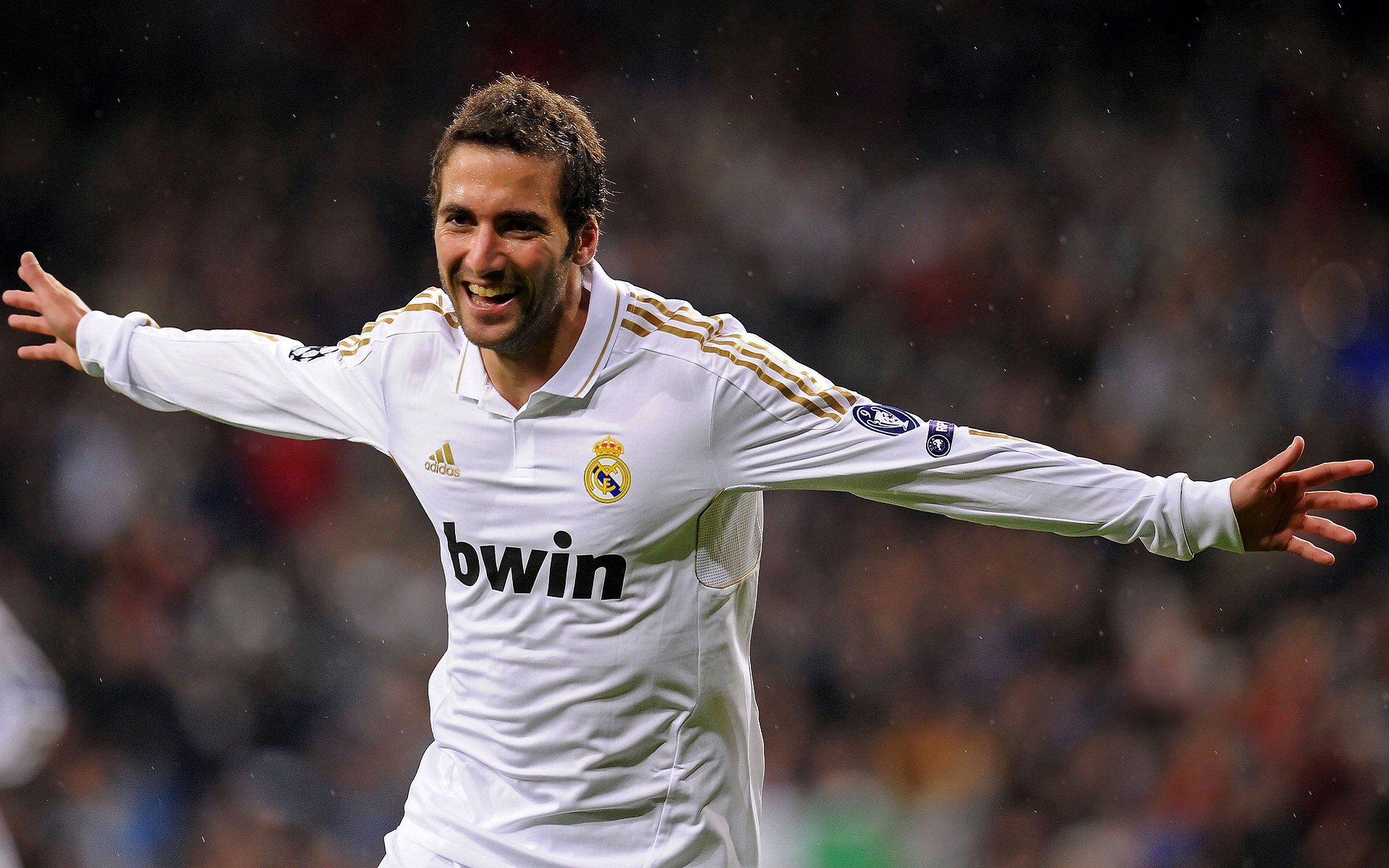 恩佐展现巨星价值,荷兰战术压制克罗地亚,一场战术与天赋的对话