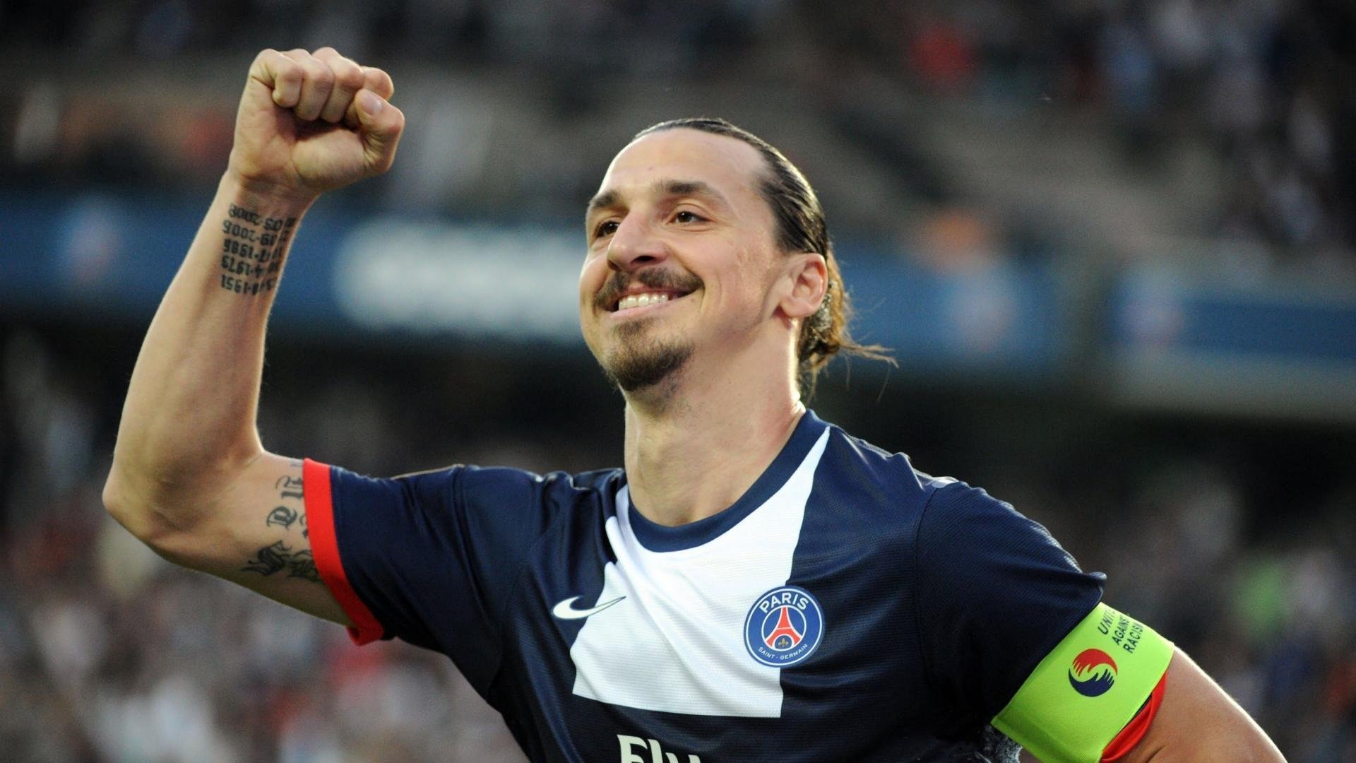 双线叙事,劳塔罗的锋线觉醒与加拿大的绿茵逆袭